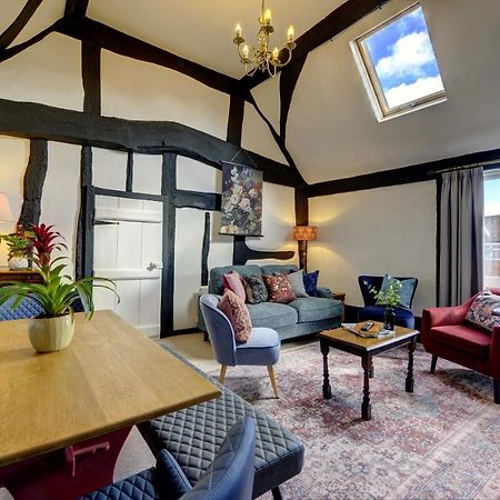 Loft Cottage By Spa Town Property - 2 Bed Tudor Retreat Near To Stratford-Upon-Avon, Warwick & Solihull Buitenkant foto