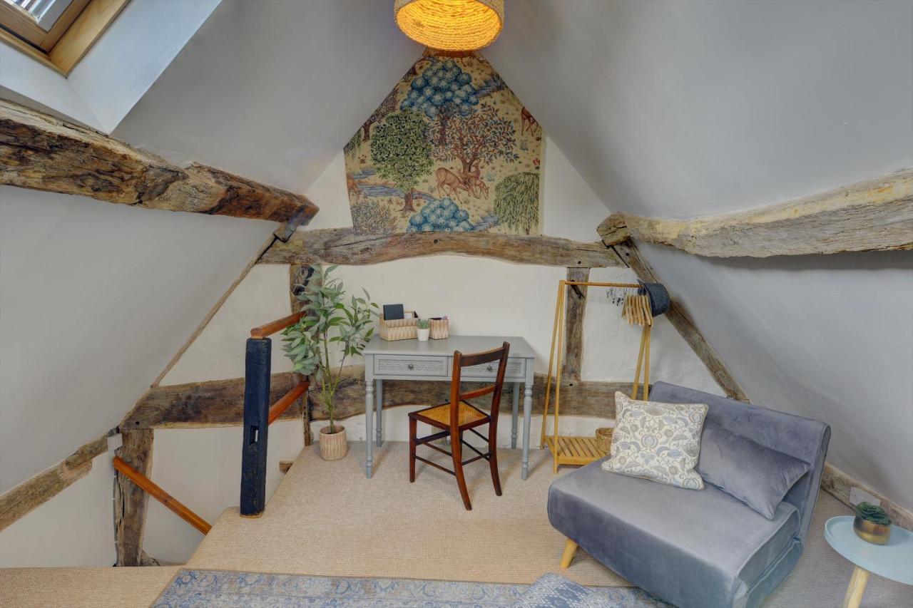 Loft Cottage By Spa Town Property - 2 Bed Tudor Retreat Near To Stratford-Upon-Avon, Warwick & Solihull Buitenkant foto