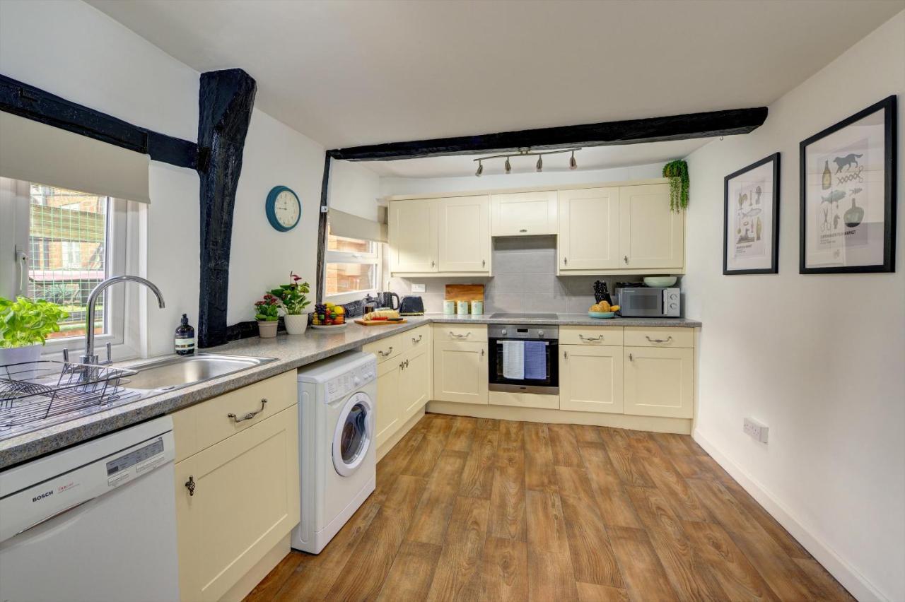 Loft Cottage By Spa Town Property - 2 Bed Tudor Retreat Near To Stratford-Upon-Avon, Warwick & Solihull Buitenkant foto