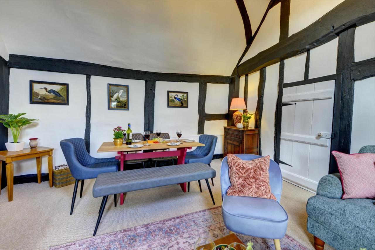 Loft Cottage By Spa Town Property - 2 Bed Tudor Retreat Near To Stratford-Upon-Avon, Warwick & Solihull Buitenkant foto