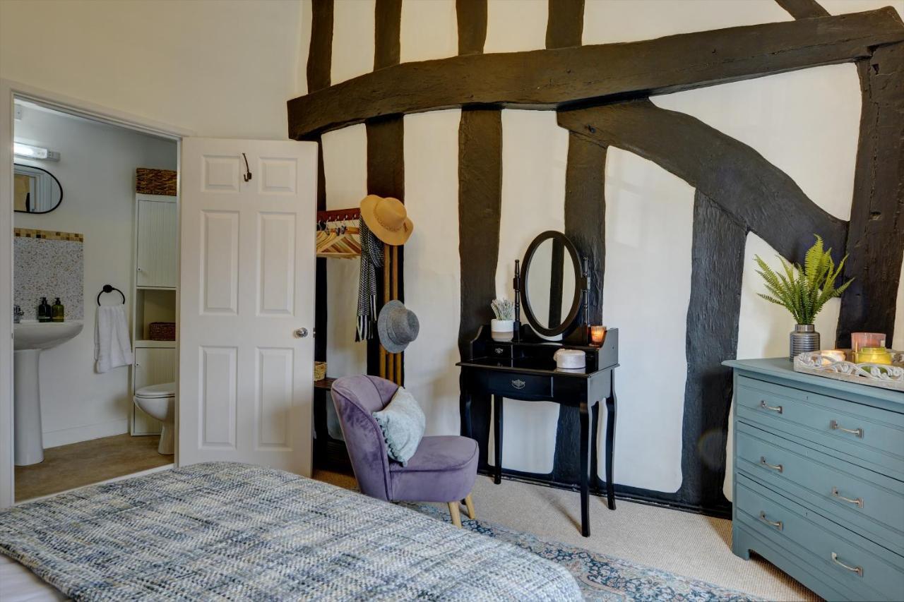 Loft Cottage By Spa Town Property - 2 Bed Tudor Retreat Near To Stratford-Upon-Avon, Warwick & Solihull Buitenkant foto