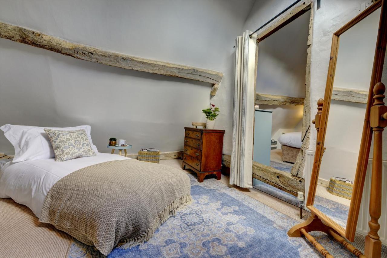 Loft Cottage By Spa Town Property - 2 Bed Tudor Retreat Near To Stratford-Upon-Avon, Warwick & Solihull Buitenkant foto