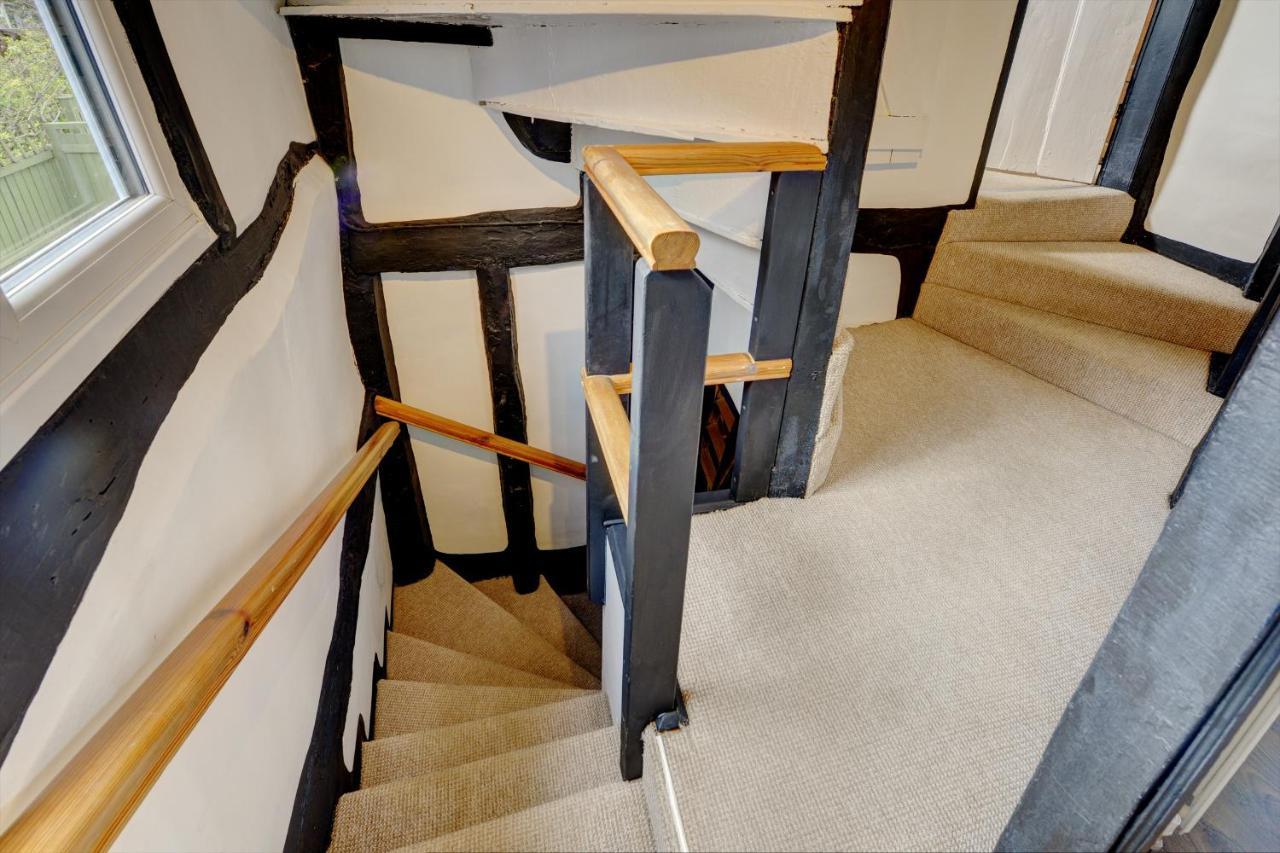 Loft Cottage By Spa Town Property - 2 Bed Tudor Retreat Near To Stratford-Upon-Avon, Warwick & Solihull Buitenkant foto
